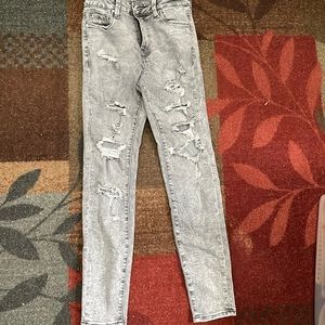 Never worn refuge skinny jeans